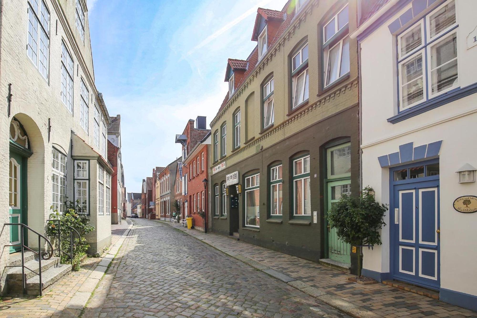 Ferienwohnung Altes Kontorhaus Kajüte Husum  Exterior foto